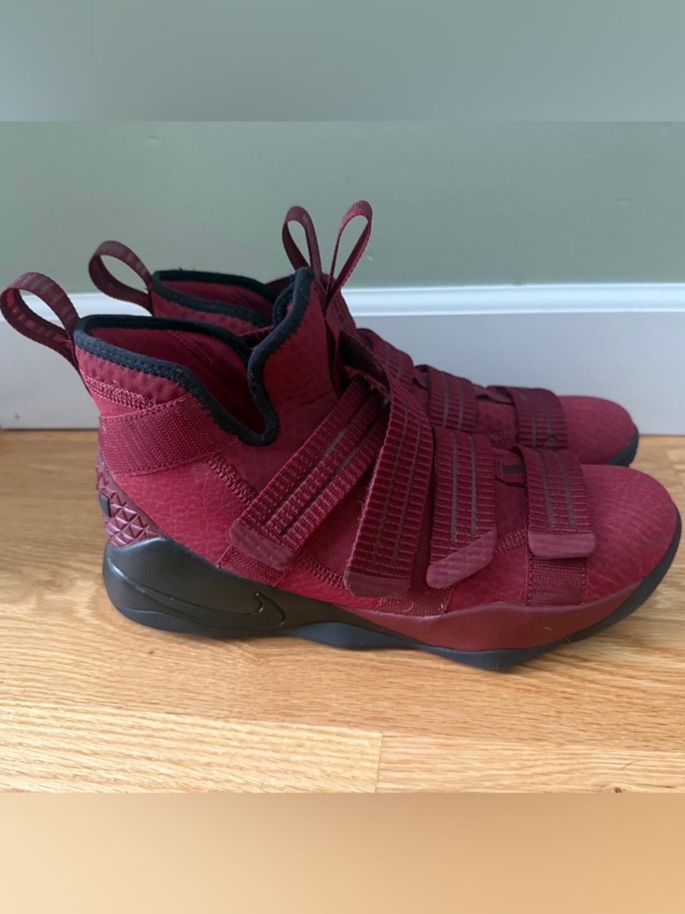 Nike LeBron Soldier 11 SFG 'Burgundy'
(Lightly worn)